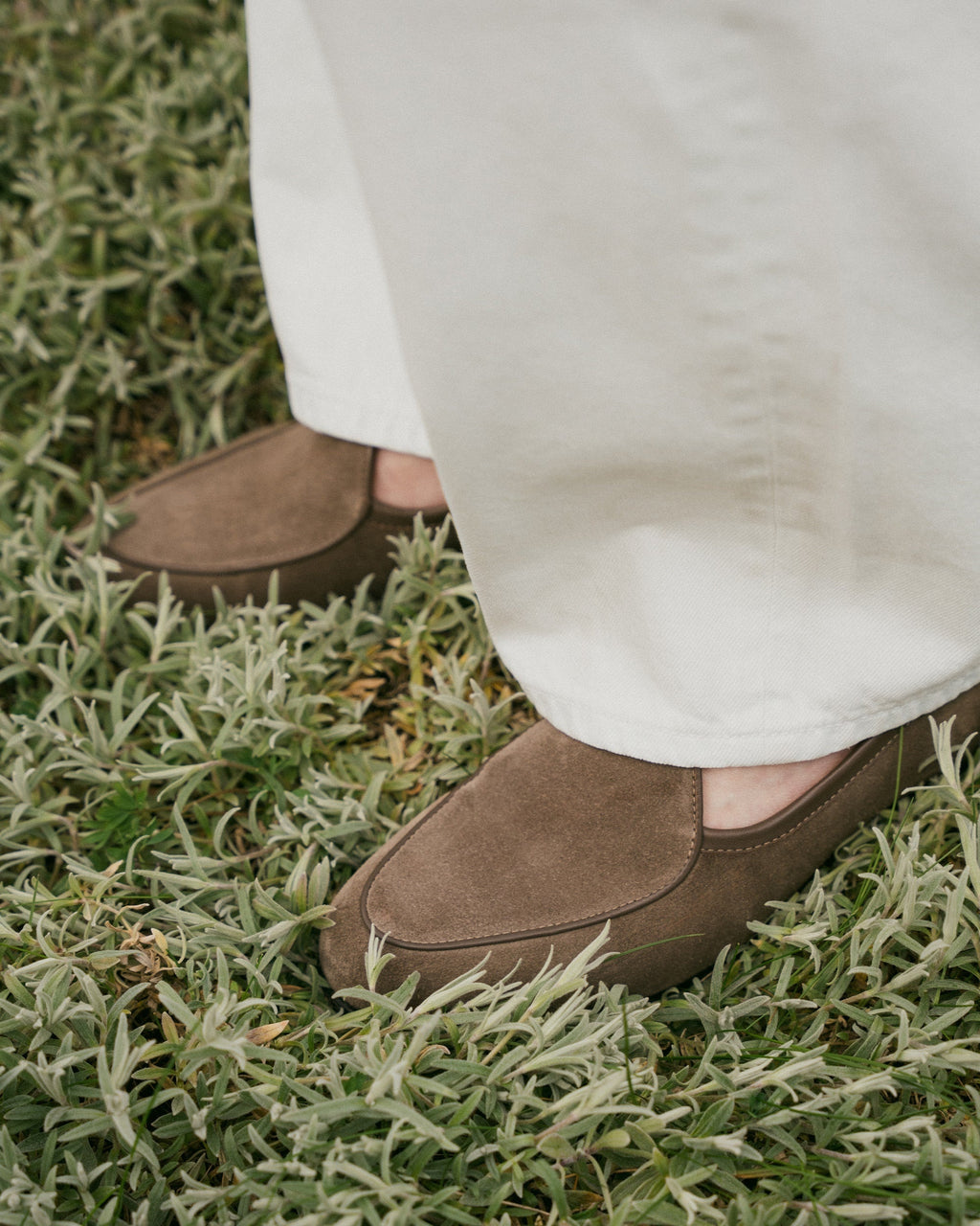 Bellamy Belgian Loafer – Taupe Suede