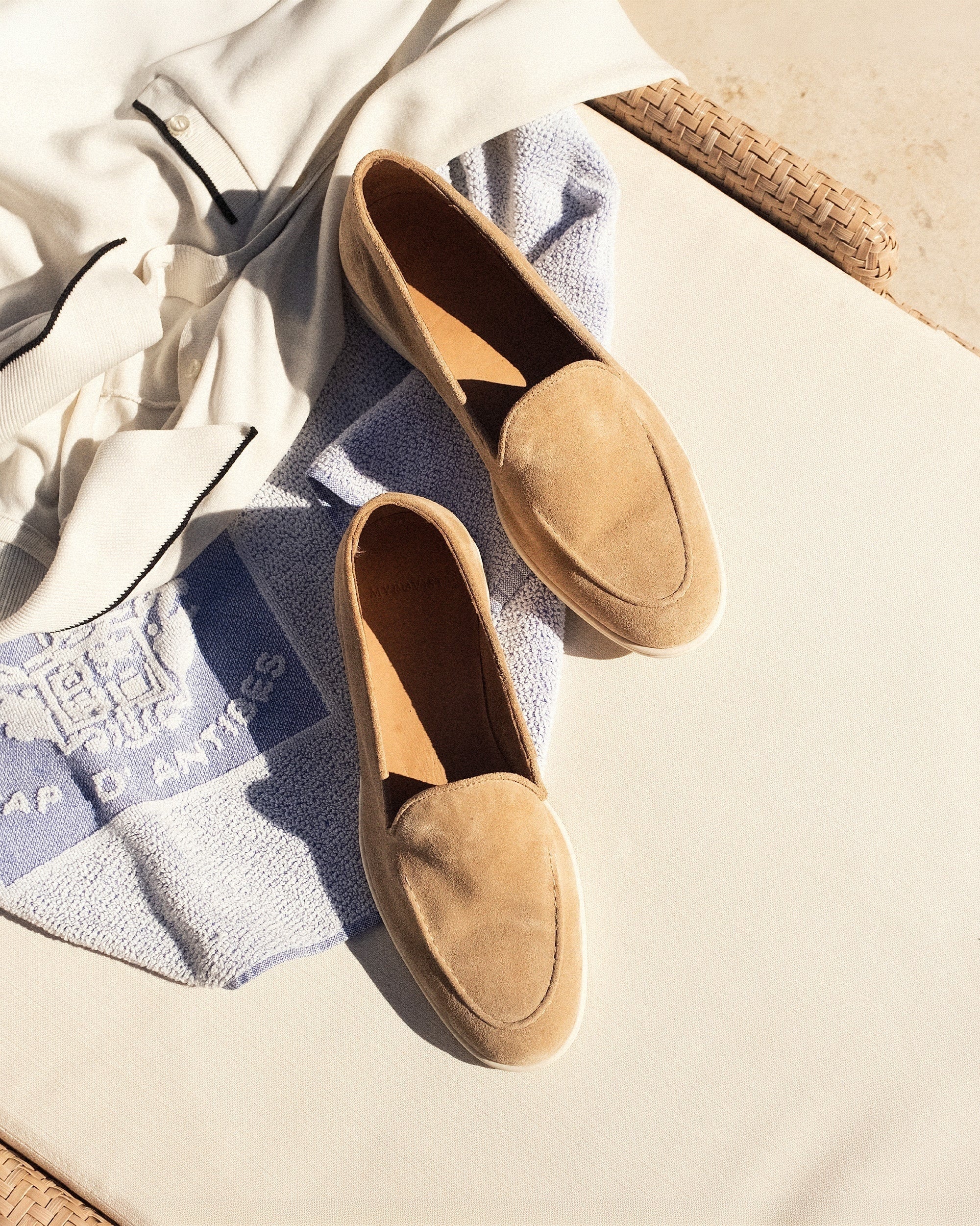 Rivo Slip-On Loafer – Sand Suede