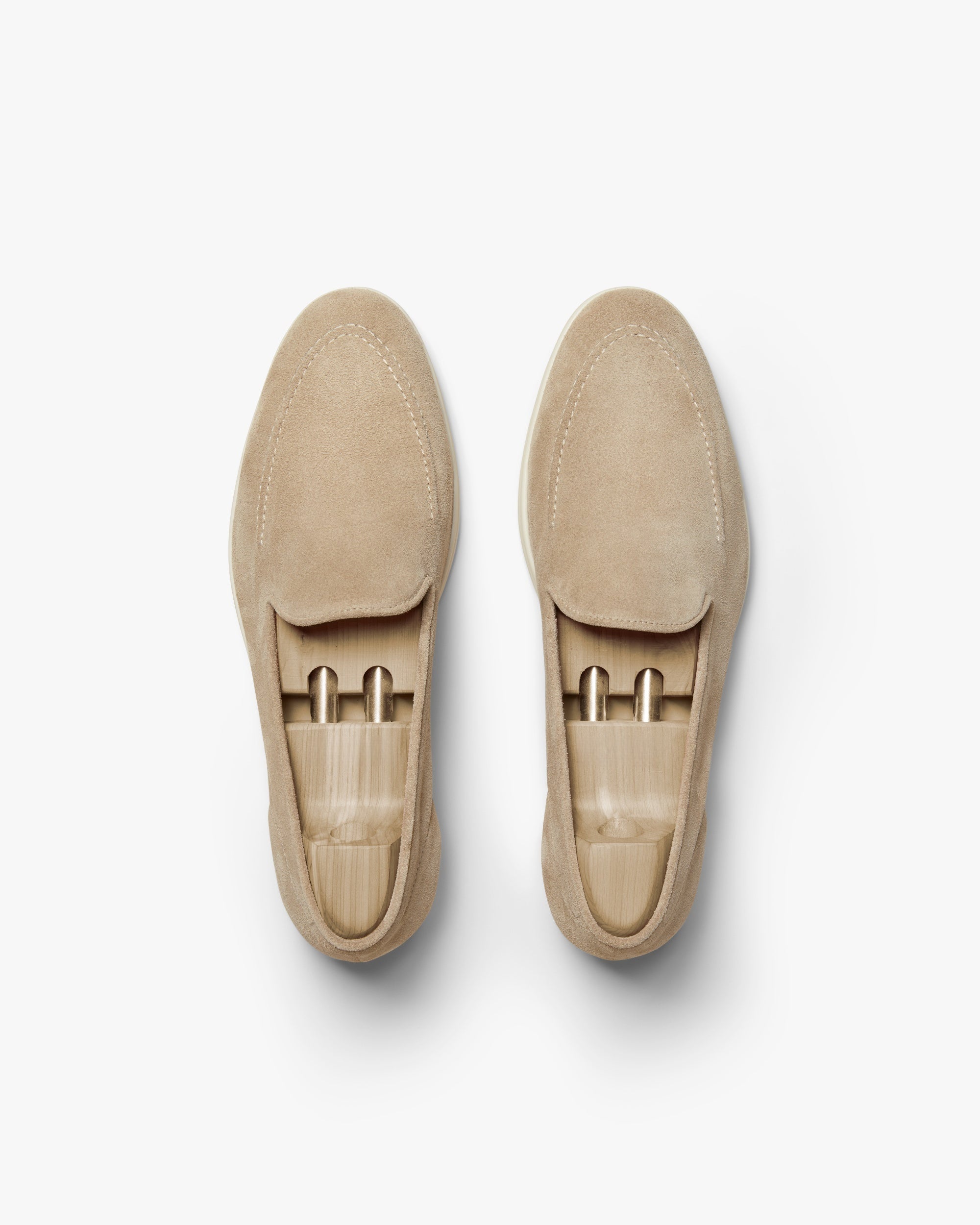 Rivo Slip-On Loafer – Sand Suede